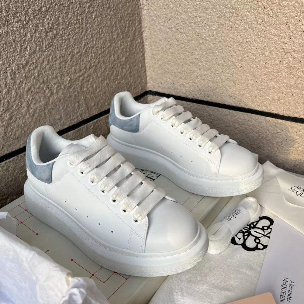 Alexander McQueen Casual sneakers - Picture 3 of 7